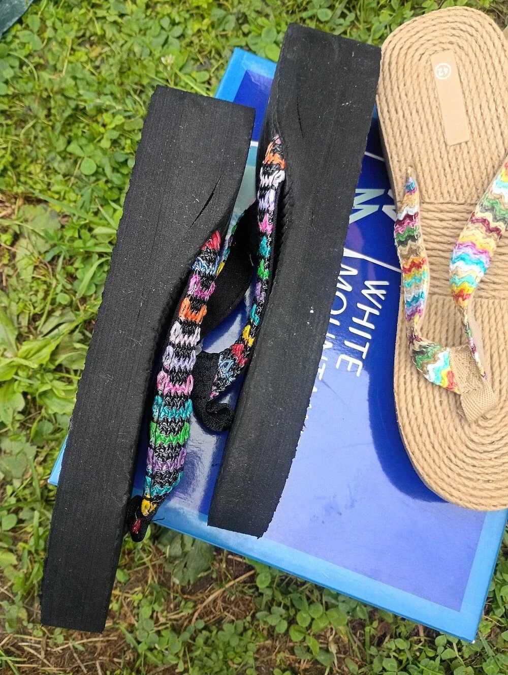 women’s Black and Tan Rope Flip Flops wedges/ Sandals  Woven Straps lot of 2